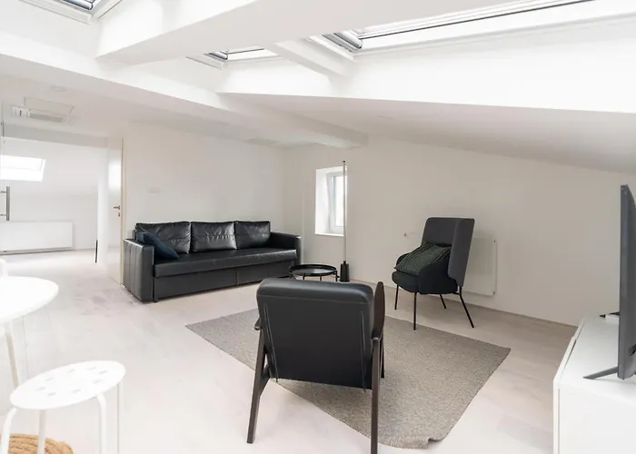 Διαμέρισμα Black & White Rozna Dolina